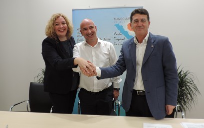 Convenio de Colaboración entre la UNED de Motril y la Mancomunidad de Municipios de la Costa Tropical