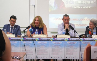 La existencia histórica de genios, ángeles y demonios protagoniza un multitudinario curso de verano en Motril